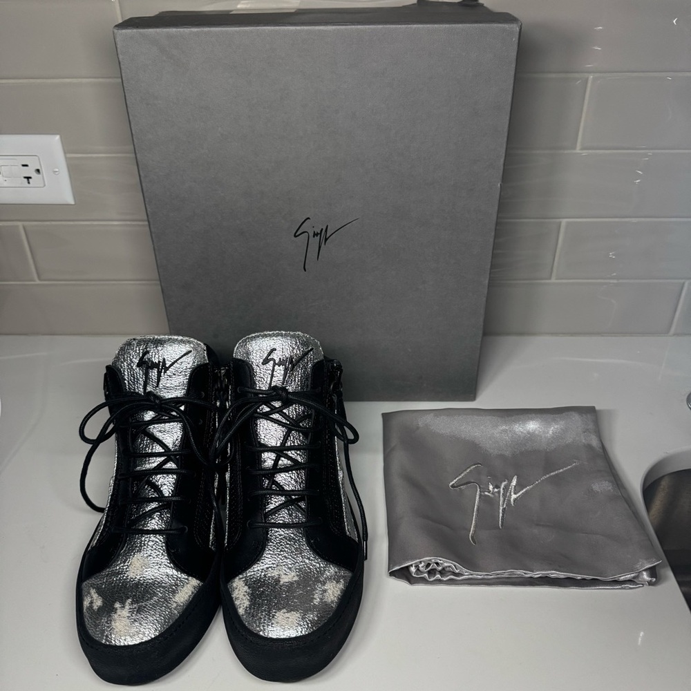Giuseppe Zanotti Black and Silver Kriss High-Top Sneakers - Picture 3 of 10